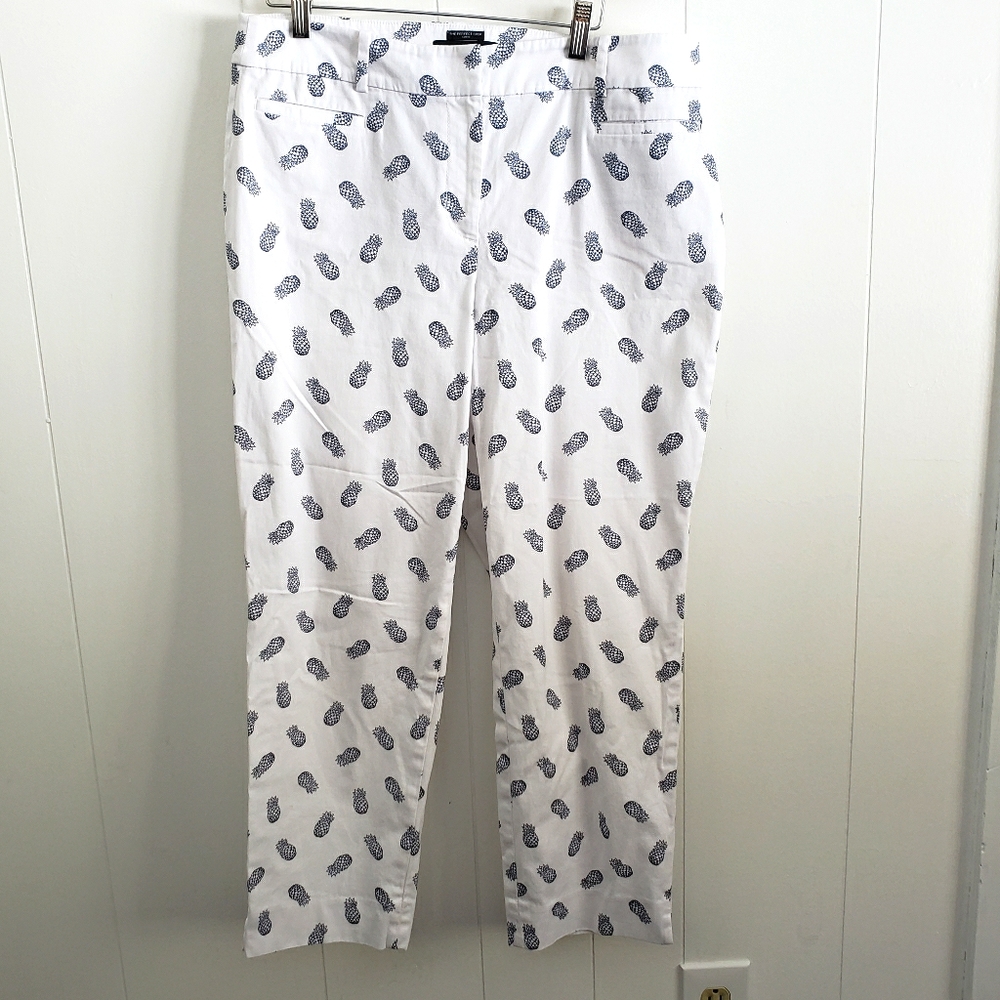 Talbots Croppes Curvy White Pants With Pineapples